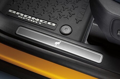 Descubre Accesorios Ford Bronco en PR, Umbral de Puerta Acero Inoxidable